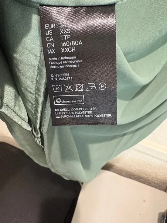 H&M Sage Green Midi Dress with Ruffle Sleeves - Picture 6 of 6